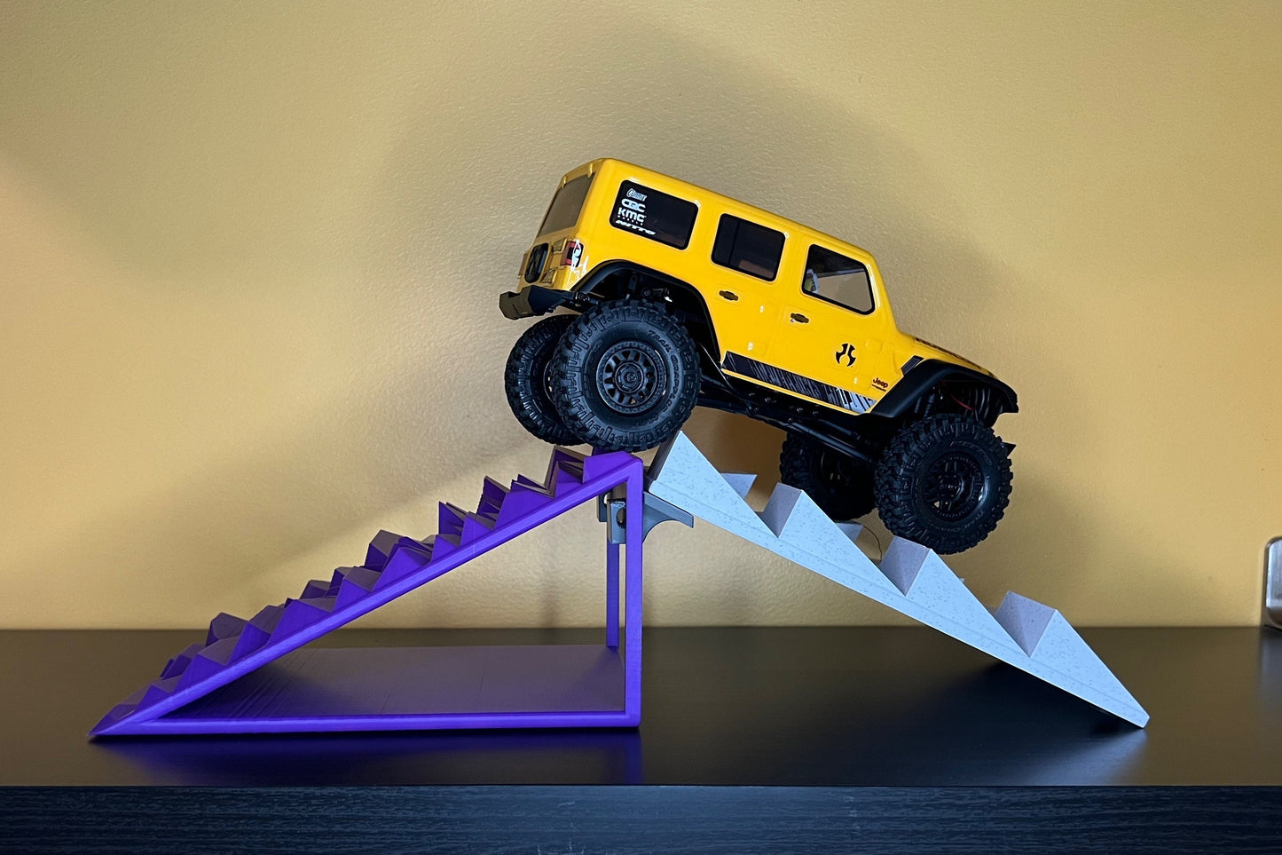1/24th Ramp Peaked Terrain with Up / Down Ramp - Monster Truck - Crawler Scale - Works as Display Stand - Anti Slip Rubber Feet - Expandable
