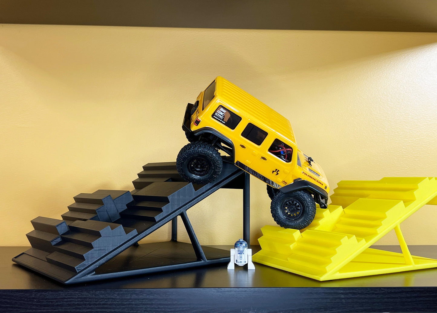 1/16-1/18th Set 1 Ramp Set - 5 Ramps - Monster Truck - Crawler Scale - Anti Slip Rubber Feet - Expandable