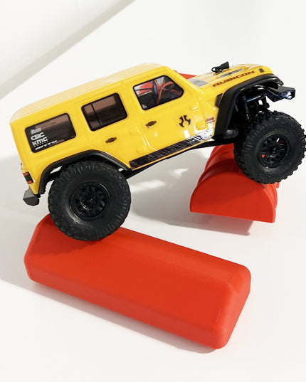 1/18 - 1/24th Over Sized Obstacles - 2 55 Gallon Half Drums & 1 Parking Block - Crawler Scale- Obstacle Course - Anti Slip Rubber Feet