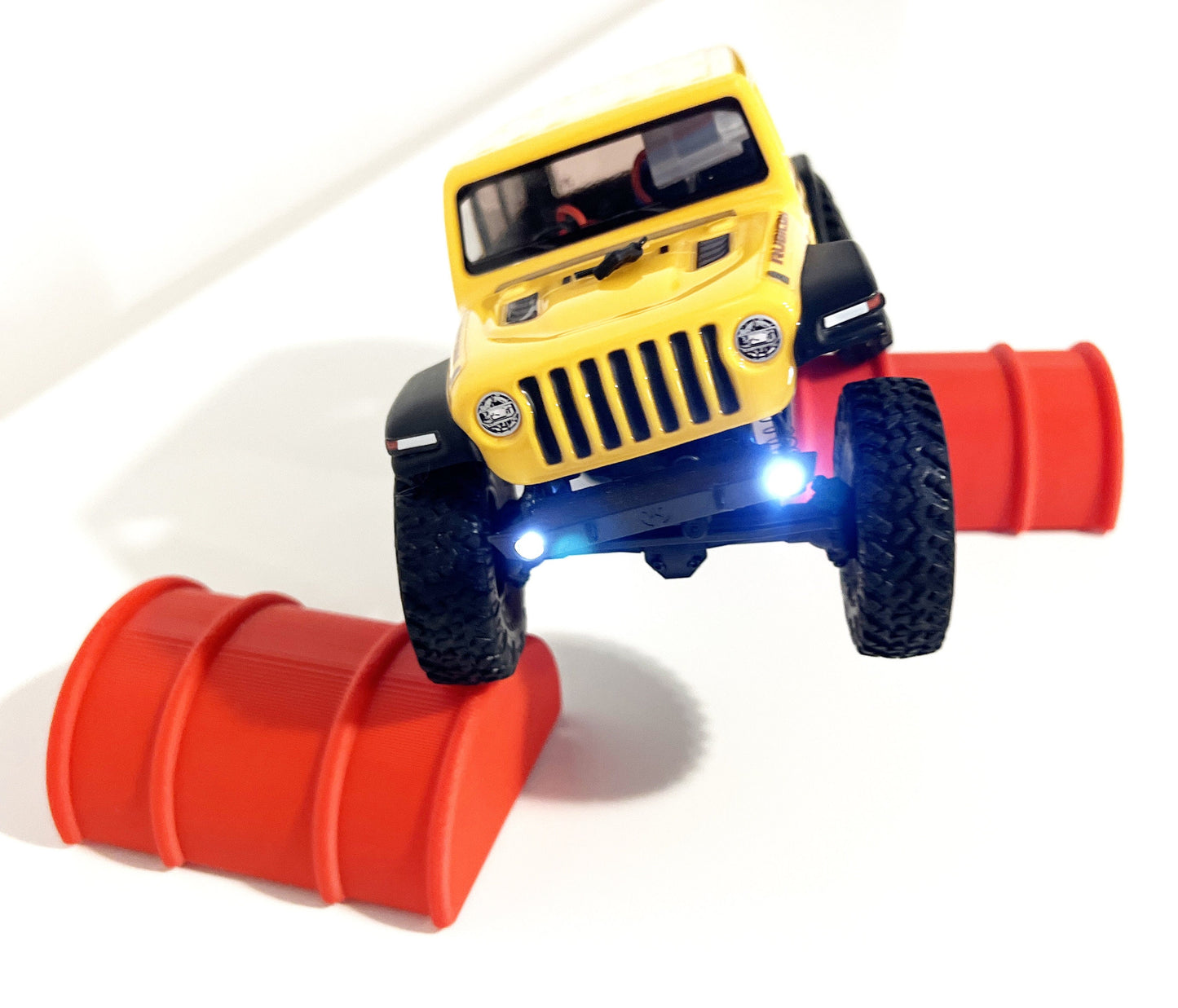 1/18 - 1/24th Over Sized Obstacles - 2 55 Gallon Half Drums & 1 Parking Block - Crawler Scale- Obstacle Course - Anti Slip Rubber Feet