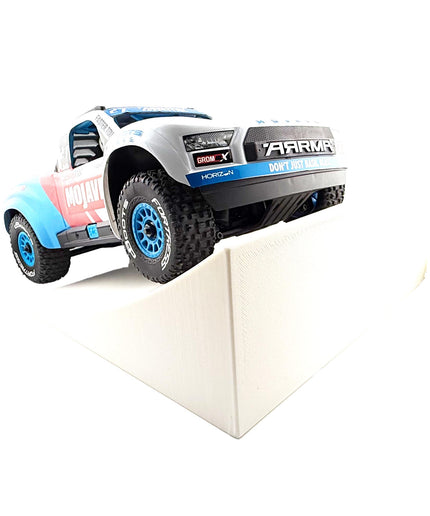 Jeff Did It! - 1/16-1/18th Car Truck Just a Kick Ramp - 250mm Wide 250mm Deep 98mm High - Includes 10 Anti Slip Rubber Feet - Catch Big Air!