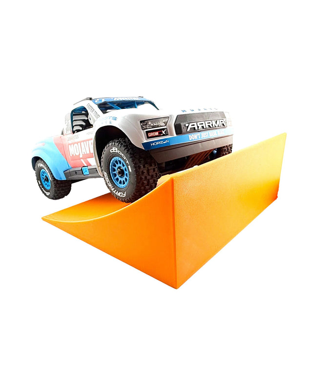 Jeff Did It! - 1/16-1/18th RC Car Truck Kick It! Ramp - 250mm Wide 230mm Deep 98mm High - Includes 8 Anti Slip Rubber Feet - Catch Big Air!