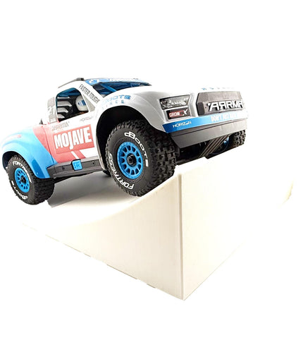 Jeff Did It! - 1/16-1/18th RC Car Truck Kick It! Ramp - 250mm Wide 230mm Deep 98mm High - Includes 8 Anti Slip Rubber Feet - Catch Big Air!